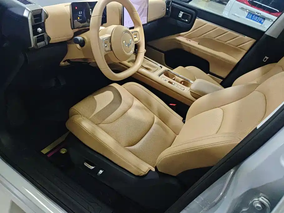 Wuling Motors Starlight 560 2026 2025 Model 1.5T 6MT Comfort Version