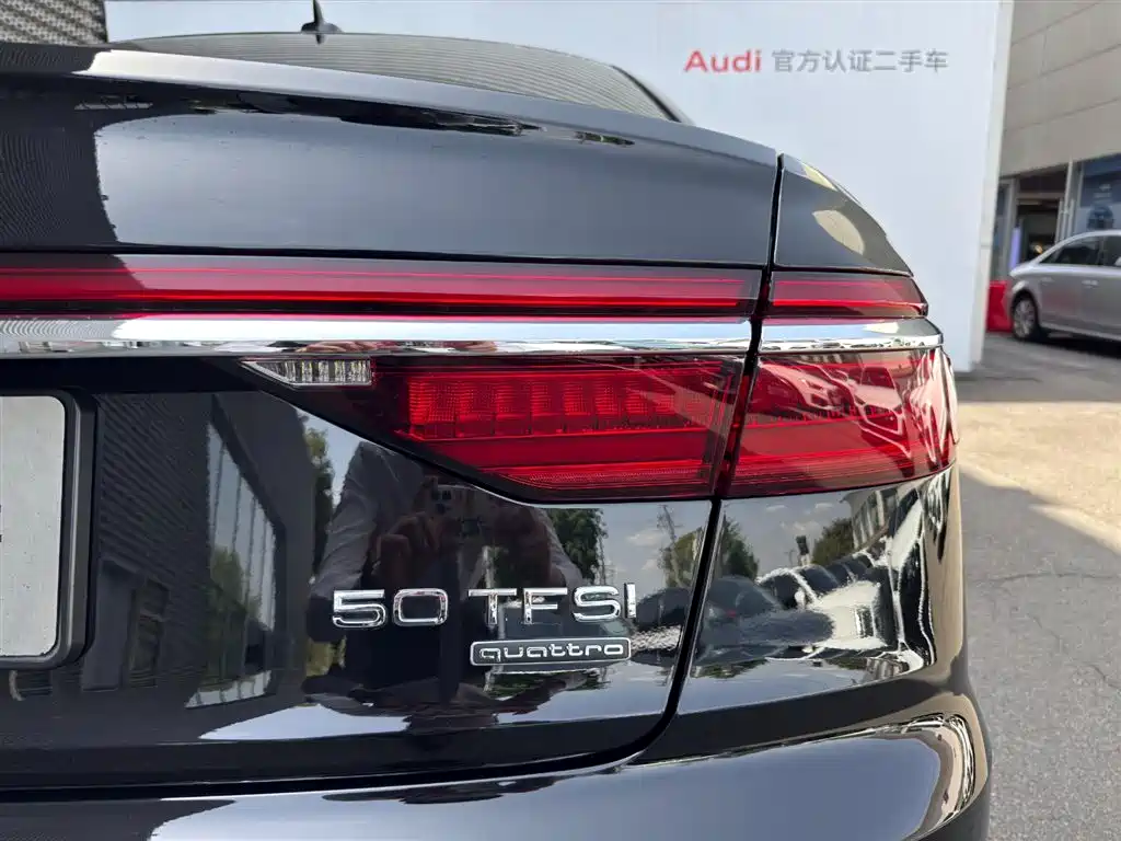 Audi A8 2021 A8L 50 TFSI quattro Comfort фото 17