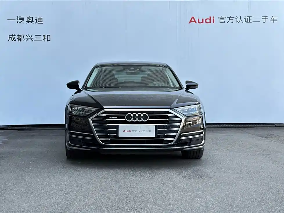 Audi A8 2021 A8L 50 TFSI quattro Comfort фото 2