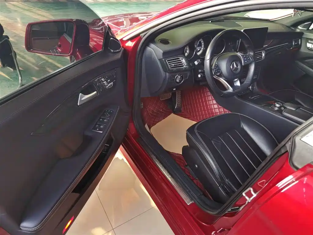 MERCEDES-BENZ CLS
