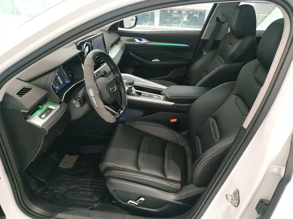صورة 15 - Geely Preface