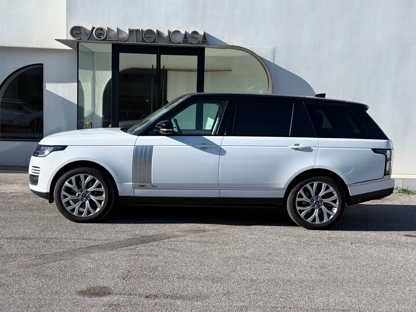 Фото 4 - Land Rover Range Rover