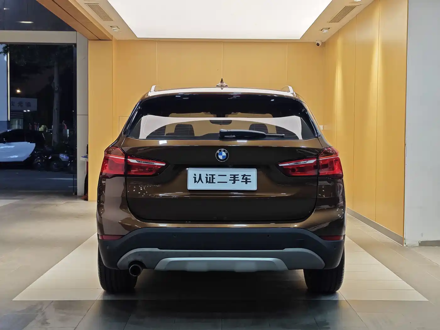 BMW X1 2016 sDrive18Li Luxury Model фото 29