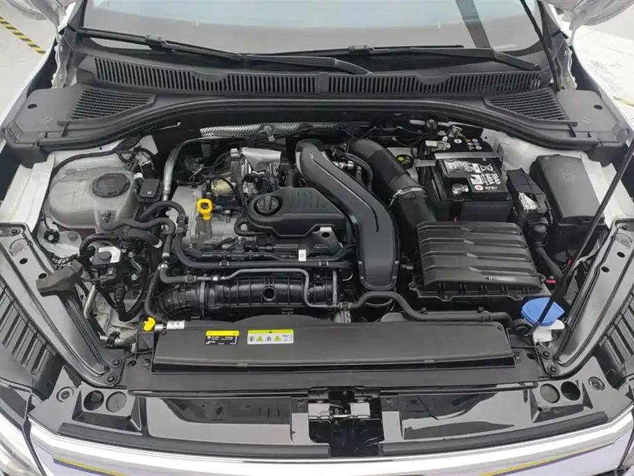 Volkswagen Sagitar 2024 300TSI DSG Flying Edition фото 10