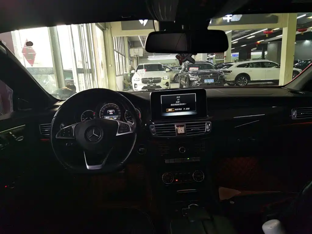 MERCEDES-BENZ CLS