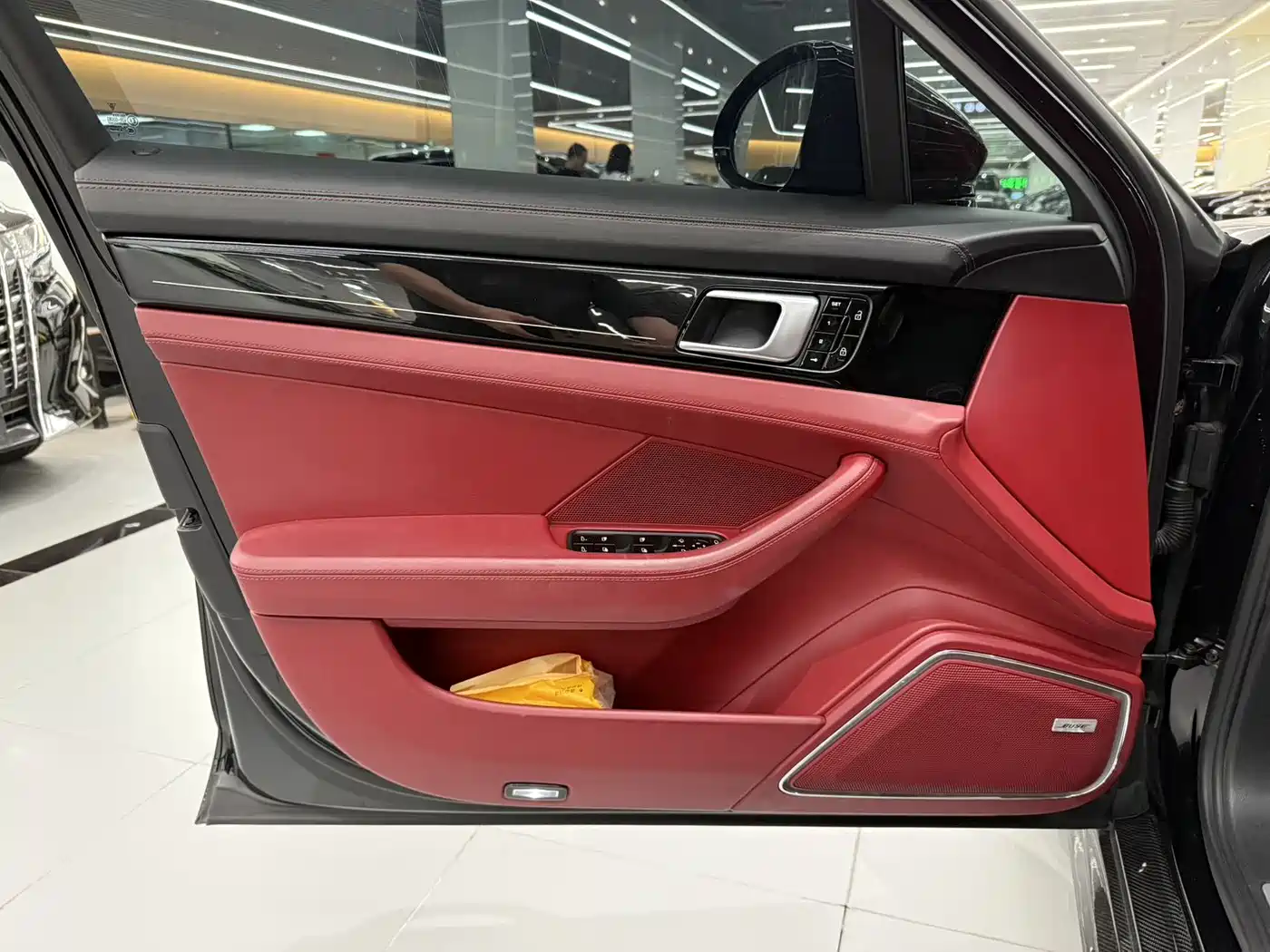 Porsche Panamera 2020 Panamera 10th Anniversary Edition 2.9T фото 14