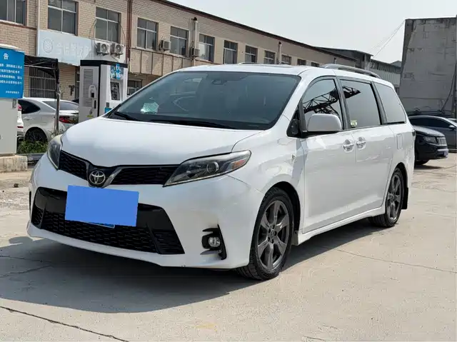  Toyota Toyota Sienna 2015 3.5L 2WD LE