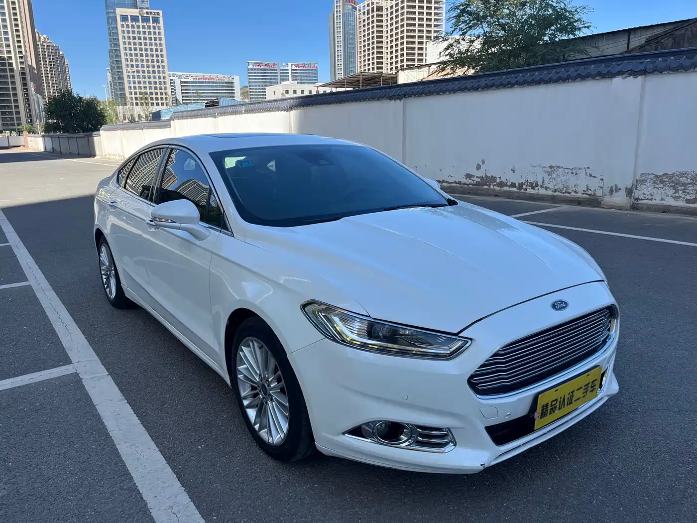Фото 3 - Ford Mondeo