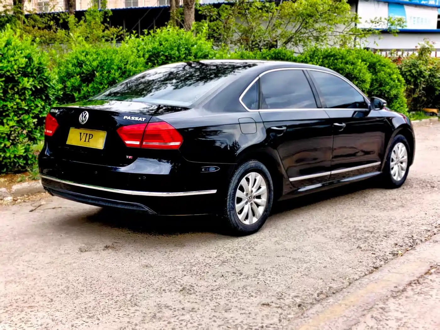 Volkswagen Passat 2015 1.8TSI DSG Honor Edition фото 8