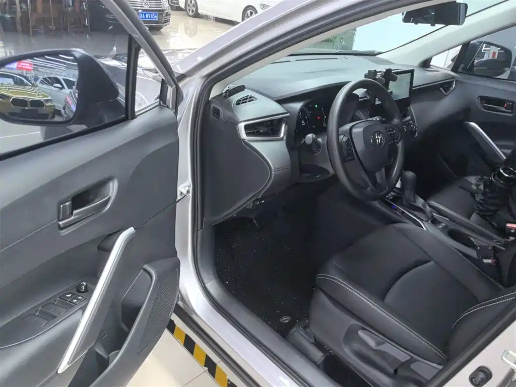 TOYOTA COROLLA SHARP AMPLIFIER