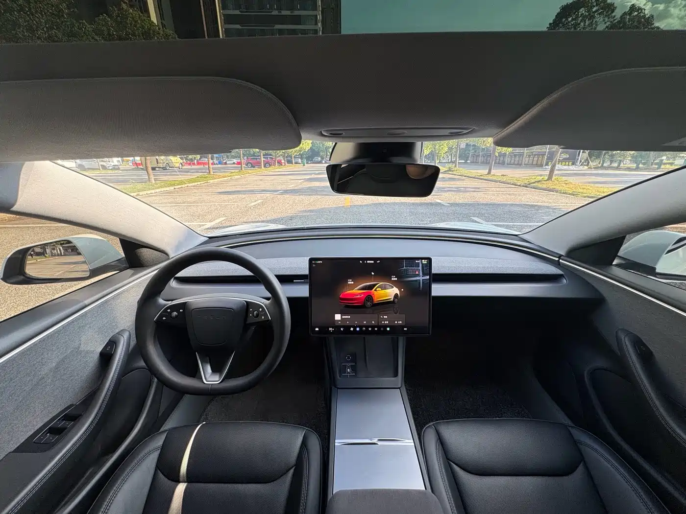 Фото 9 - Tesla Model 3