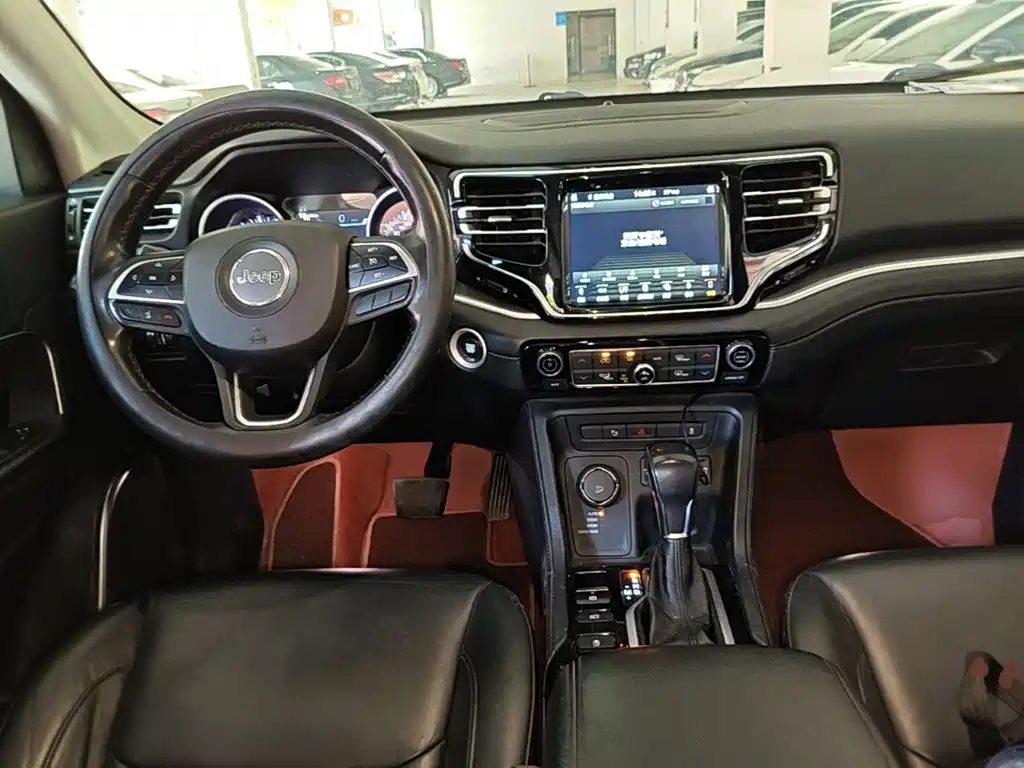 Jeep Grand Commander 2019 2018 2.0T AWD Premium Navigation Edition (China V)