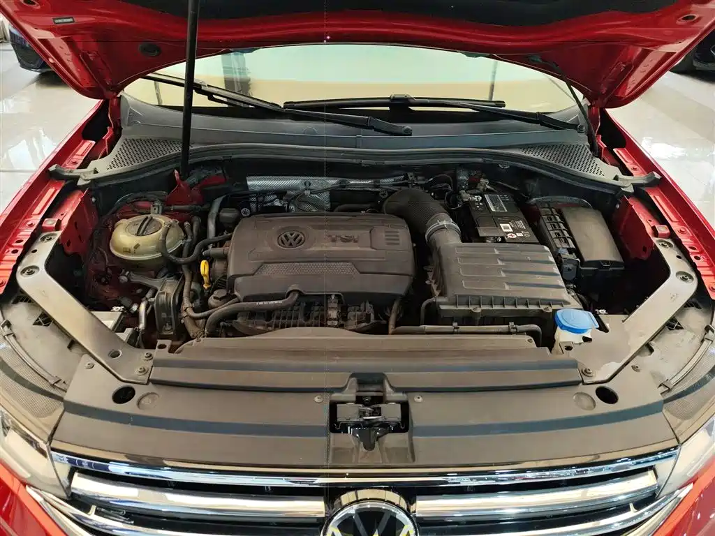 Volkswagen Tiguan L 2022 380TSI Automatic 4WD R-Line Flagship 7-Seater фото 20