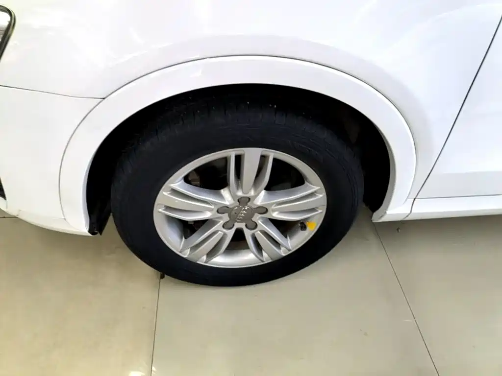 Фото 23 - Audi Q3