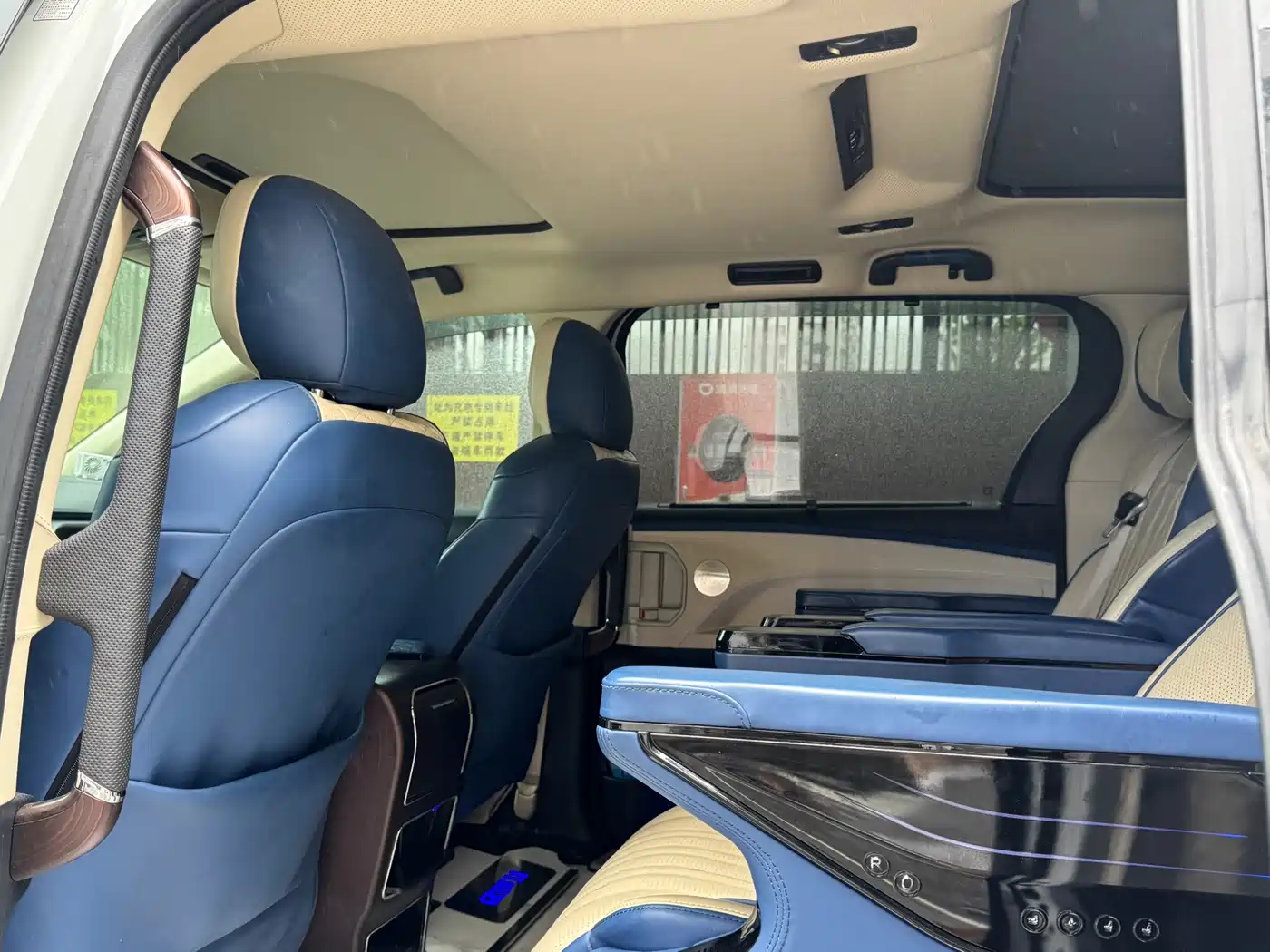 Toyota Granvia 2023 2023 2.5L Hybrid Prestige PLUS Edition