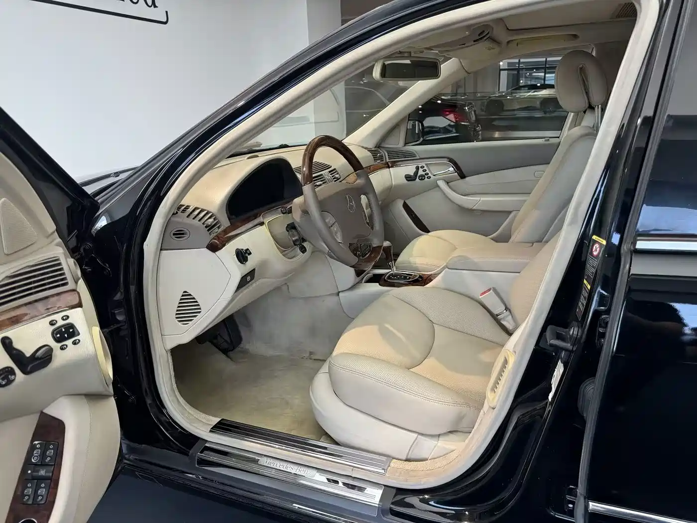 Mercedes-Benz S-Class 2004 2004 S 350