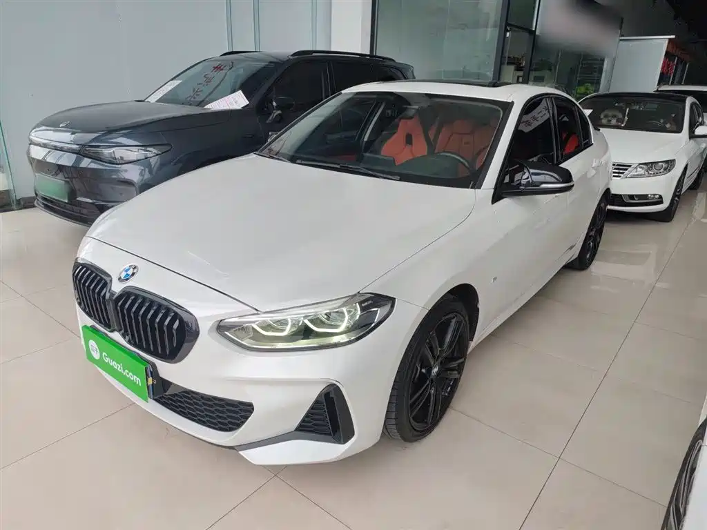 BMW 1-SERIES