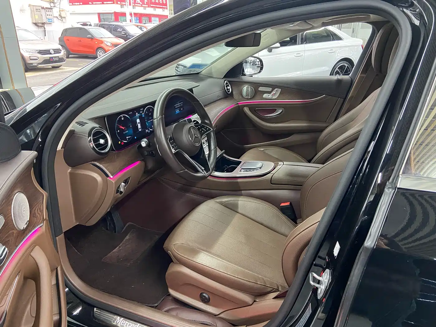 MERCEDES-BENZ E CLASS