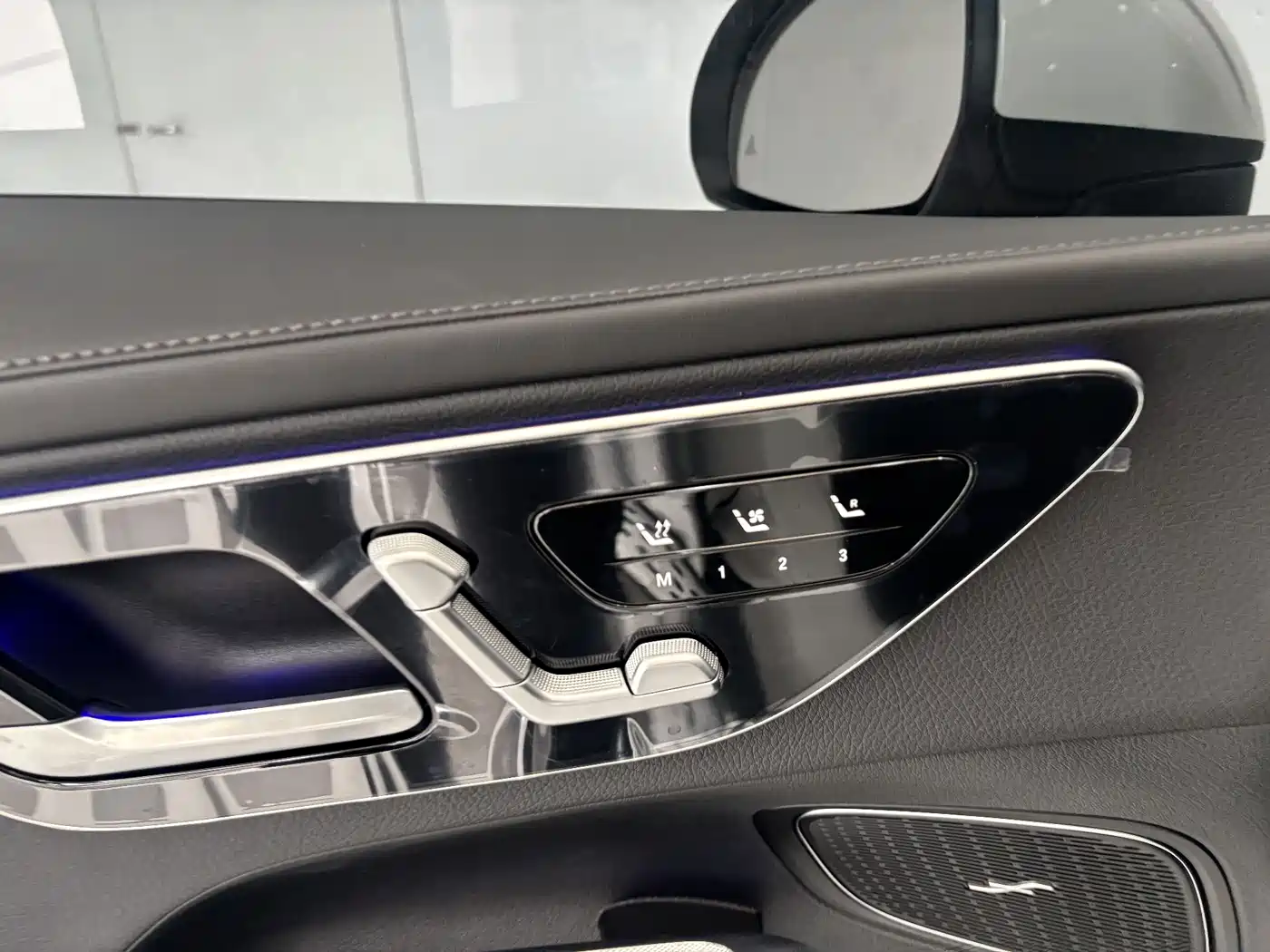 Mercedes-Benz GLC 2025 GLC 300 L 4MATIC Dynamic 5-seater фото 11