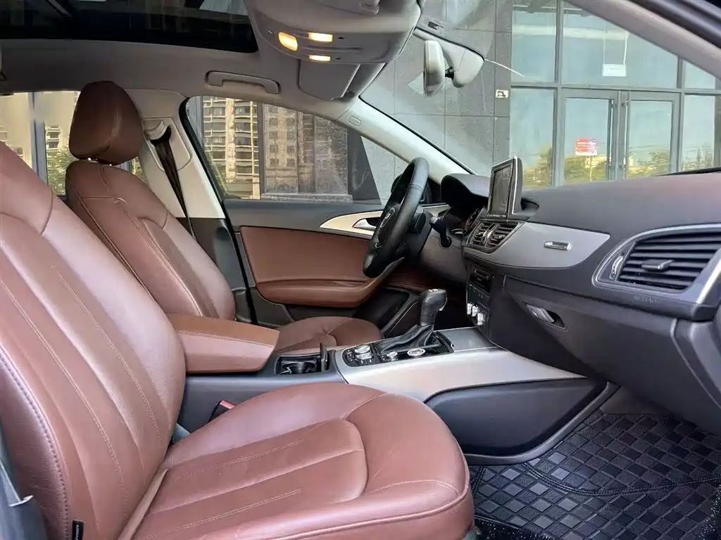 Audi A6L 2018 Model 35 TFSI Collector's Edition фото 13