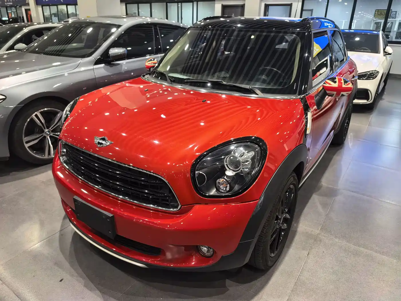  MINI MINI COUNTRYMAN 2016 1.6T COOPER S ALL4 Equipment Package