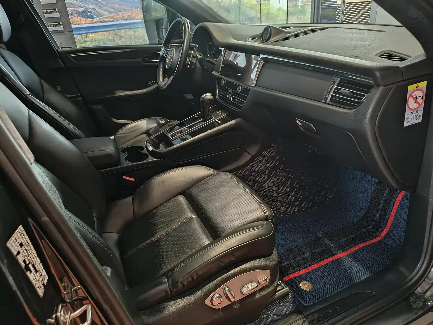 Porsche Macan 2022 Macan 2.0T фото 8