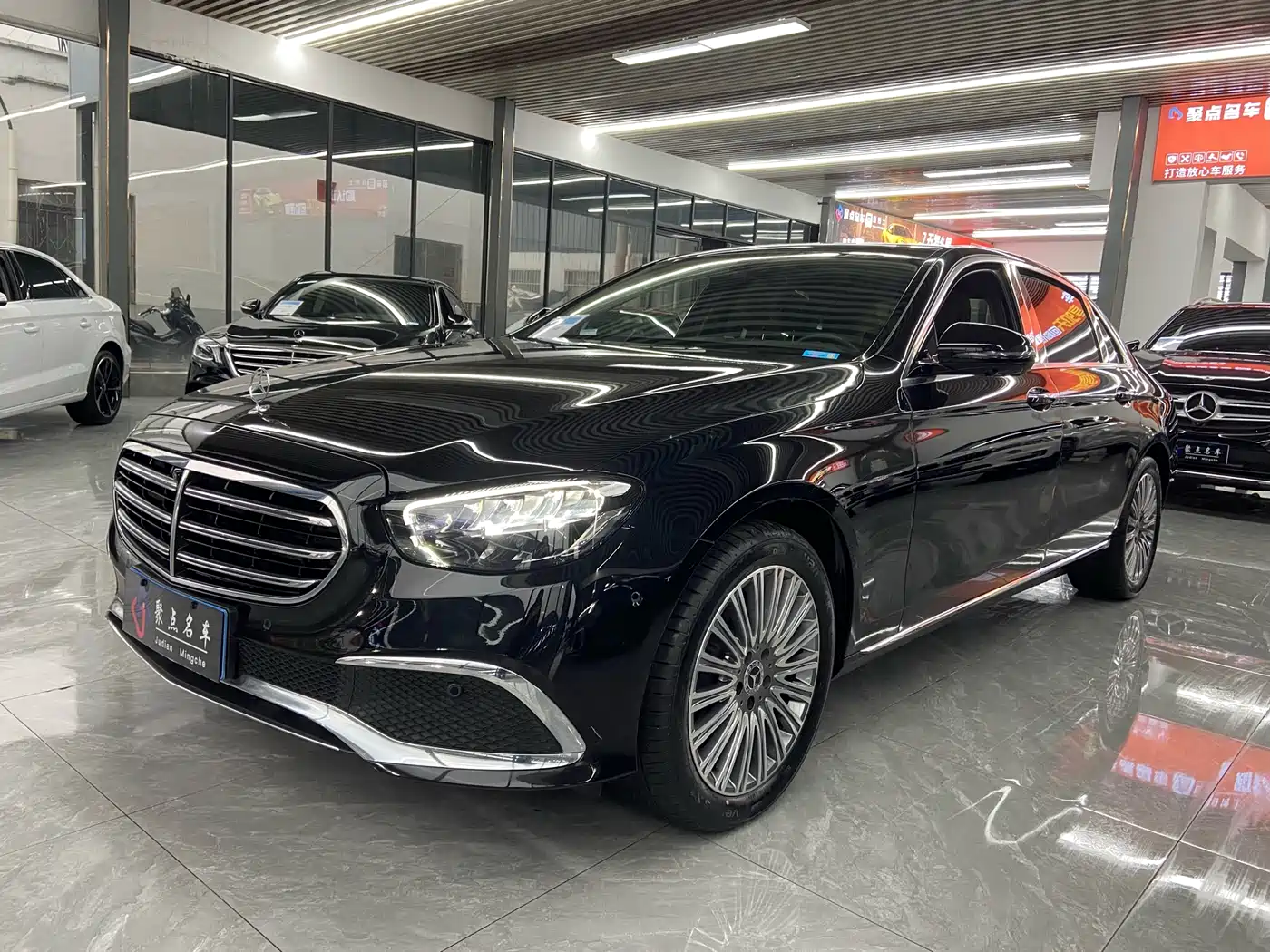 MERCEDES-BENZ E CLASS