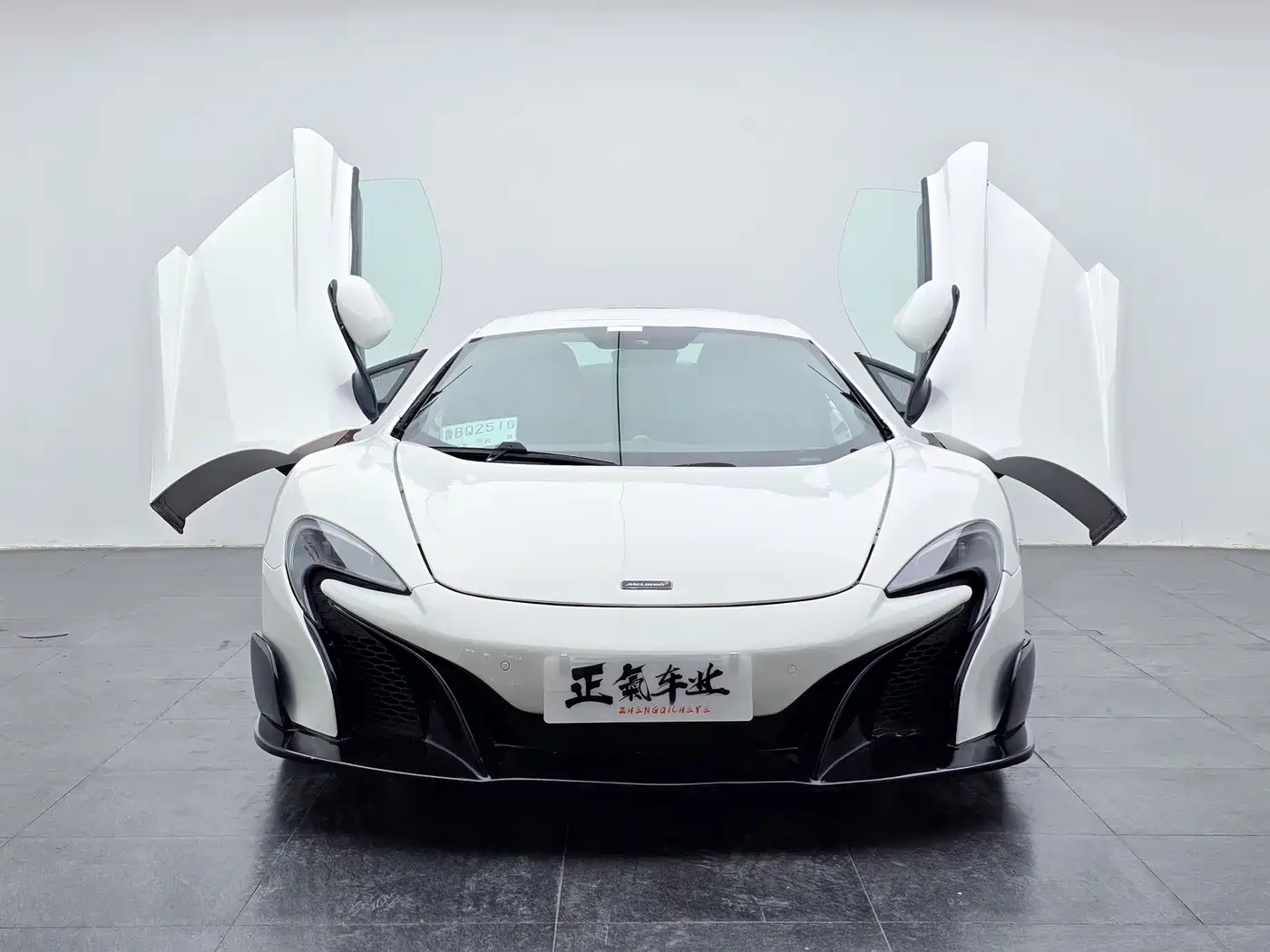 McLaren 12C 2013 3.8T SPIDER фото 6