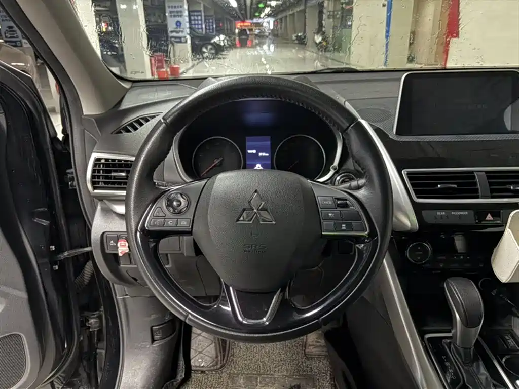 Mitsubishi Eclipse Cross 2018 1.5T CVT 2WD Faith Edition фото 13