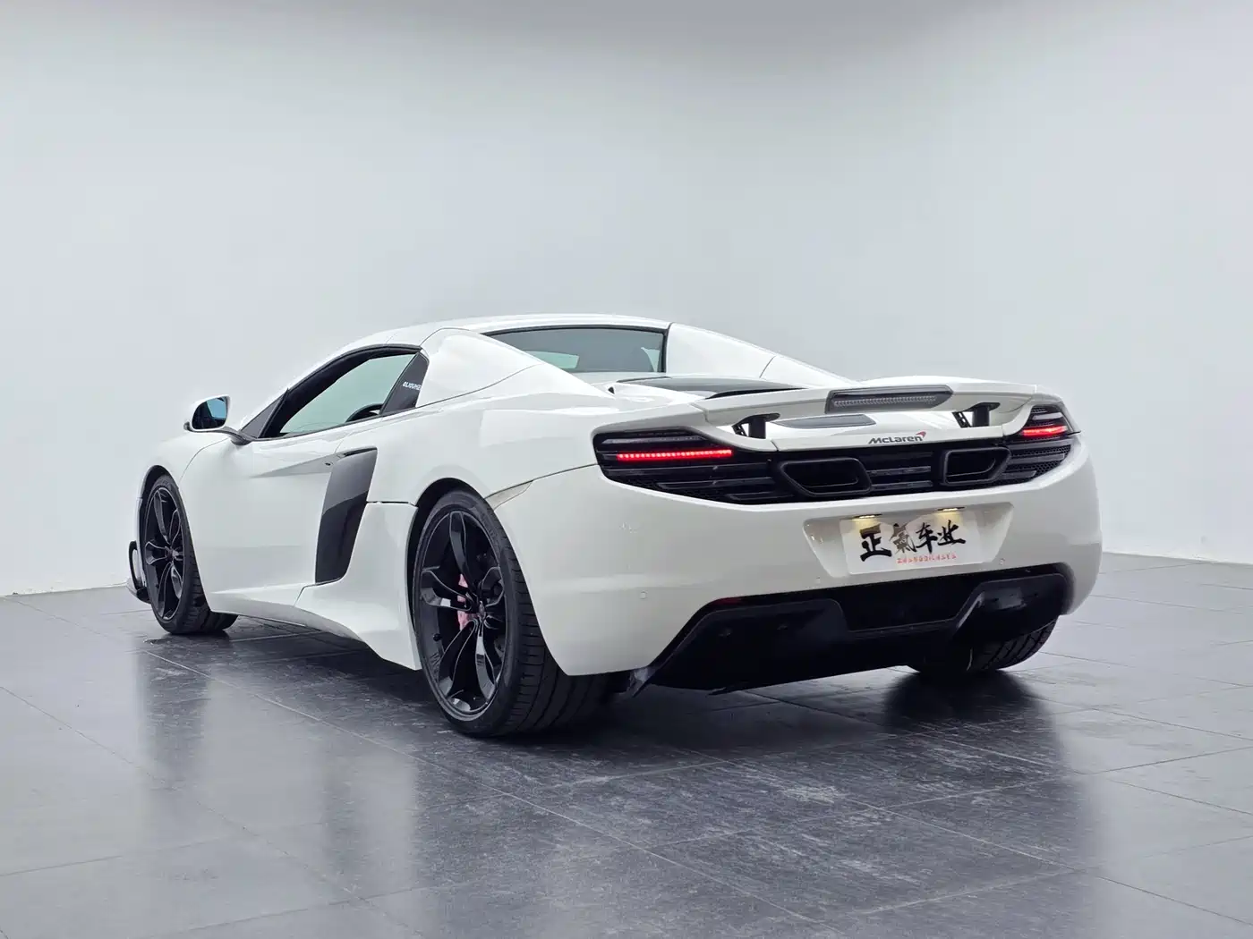 McLaren 12C 2013 3.8T SPIDER фото 10