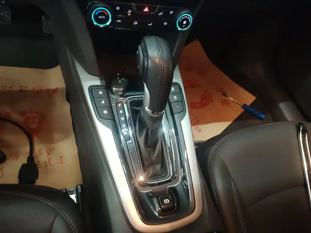 Chevrolet Malibu 2017 1.5T Automatic Luxury Edition фото 12