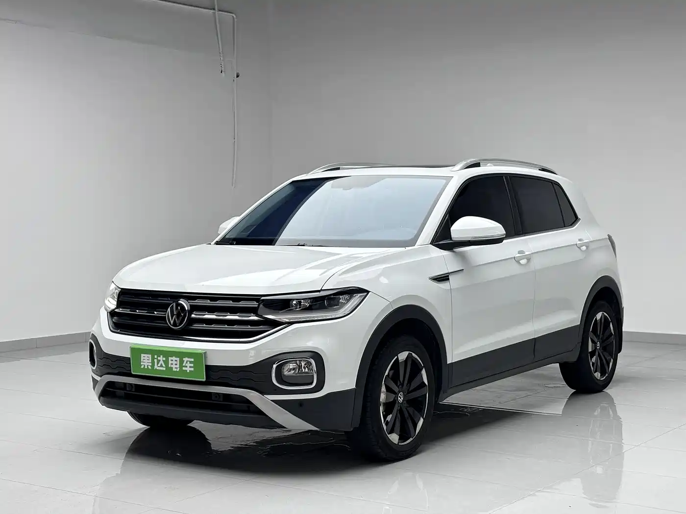 VOLKSWAGEN EXPLORING THE SHADOW