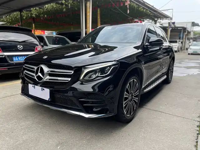 MERCEDES-BENZ GLC