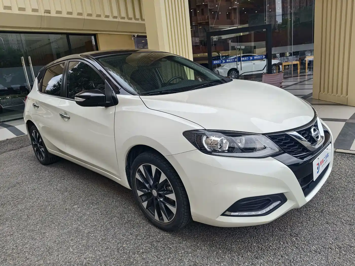 Nissan Tiida 2023 2023 1.6L CVT Smart Premium Edition