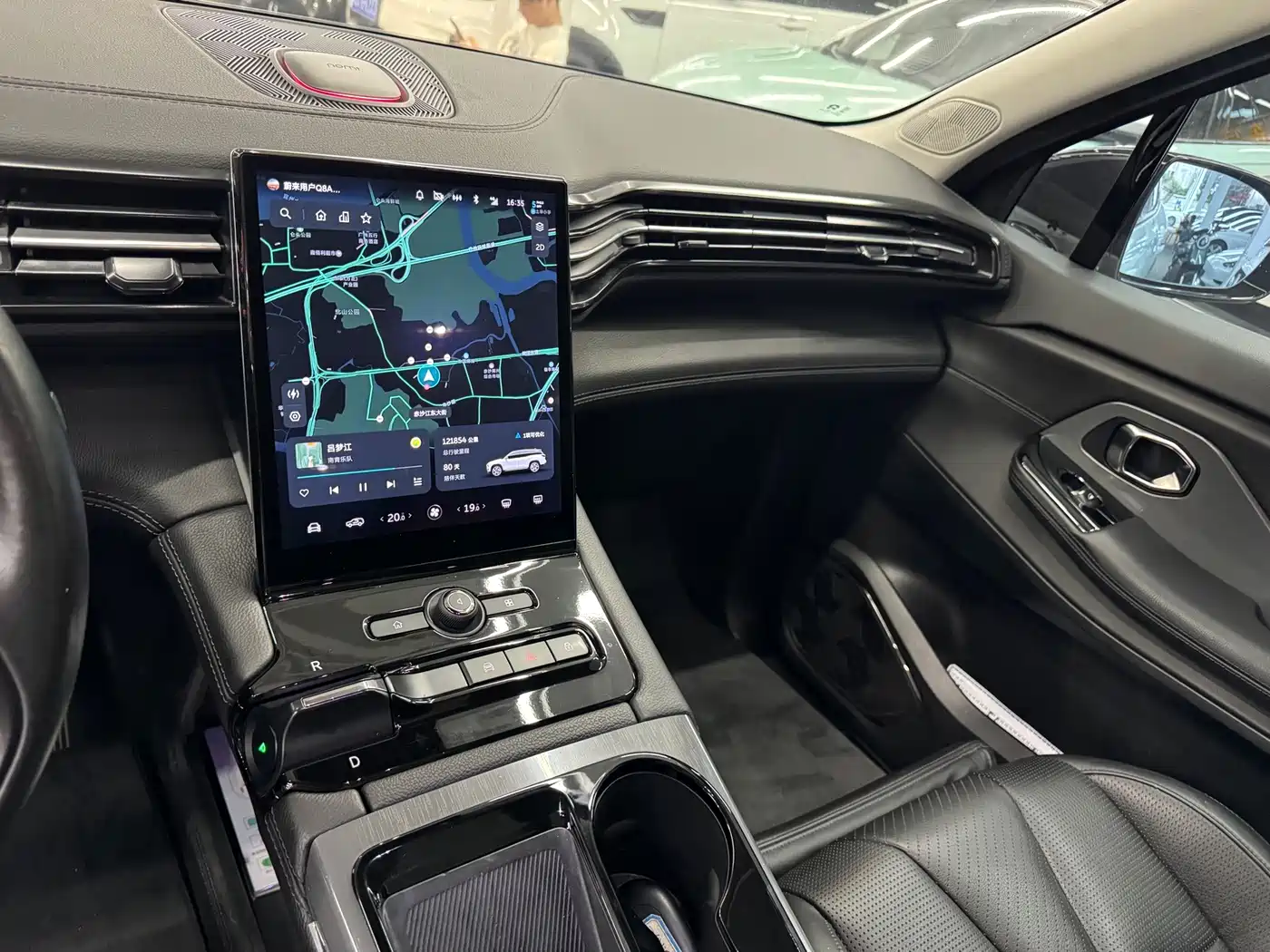 NIO ES8 2019 2018 355KM Base Model 7-Seater Version