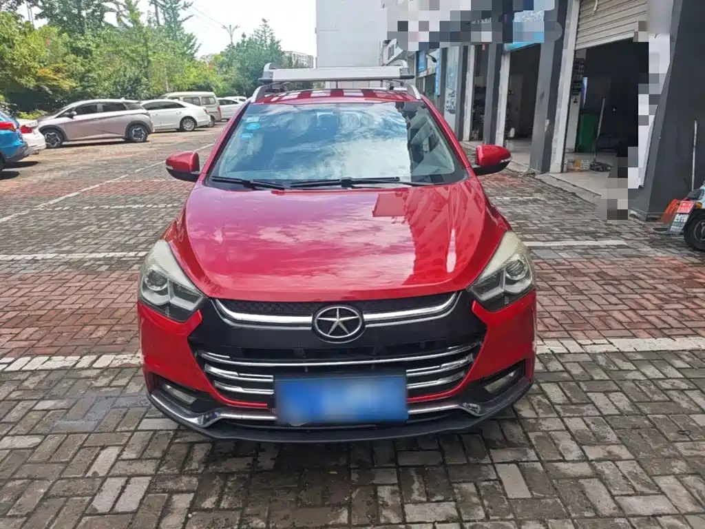 JAC Motors Refine S2 2015 2015 1.5L CVT Luxury Smart