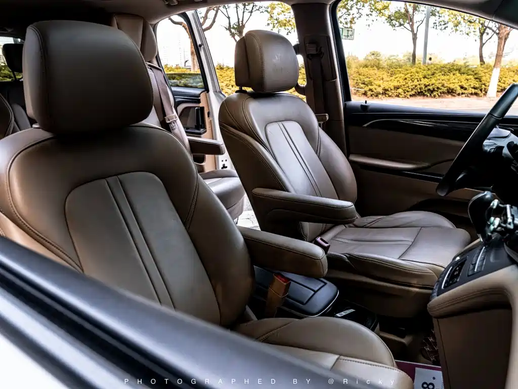 Фото 8 - Buick GL8