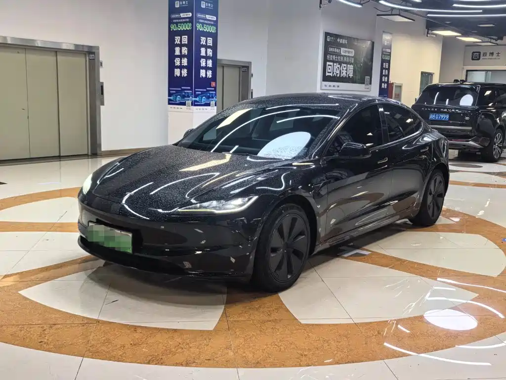 Tesla Model 3 2023