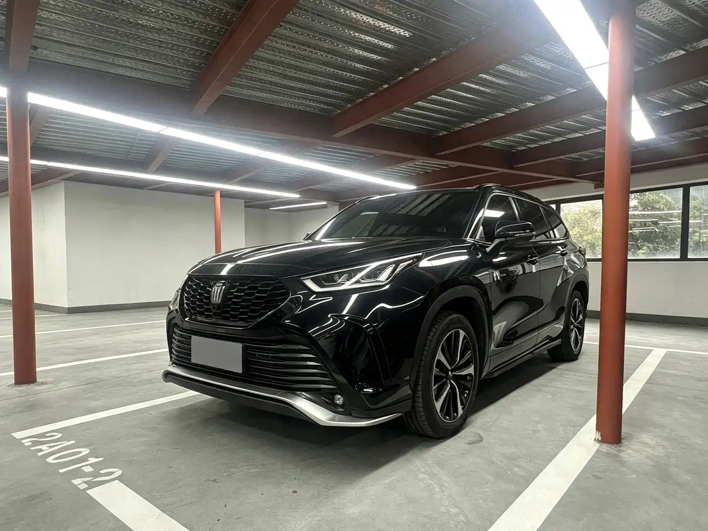 Toyota Crown Kluger 2023 2022 2.0T All-Wheel Drive Power Premium Edition