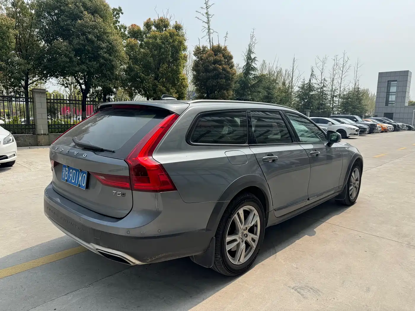 Volvo V90 2017 Cross Country T5 AWD Smart Edition фото 7