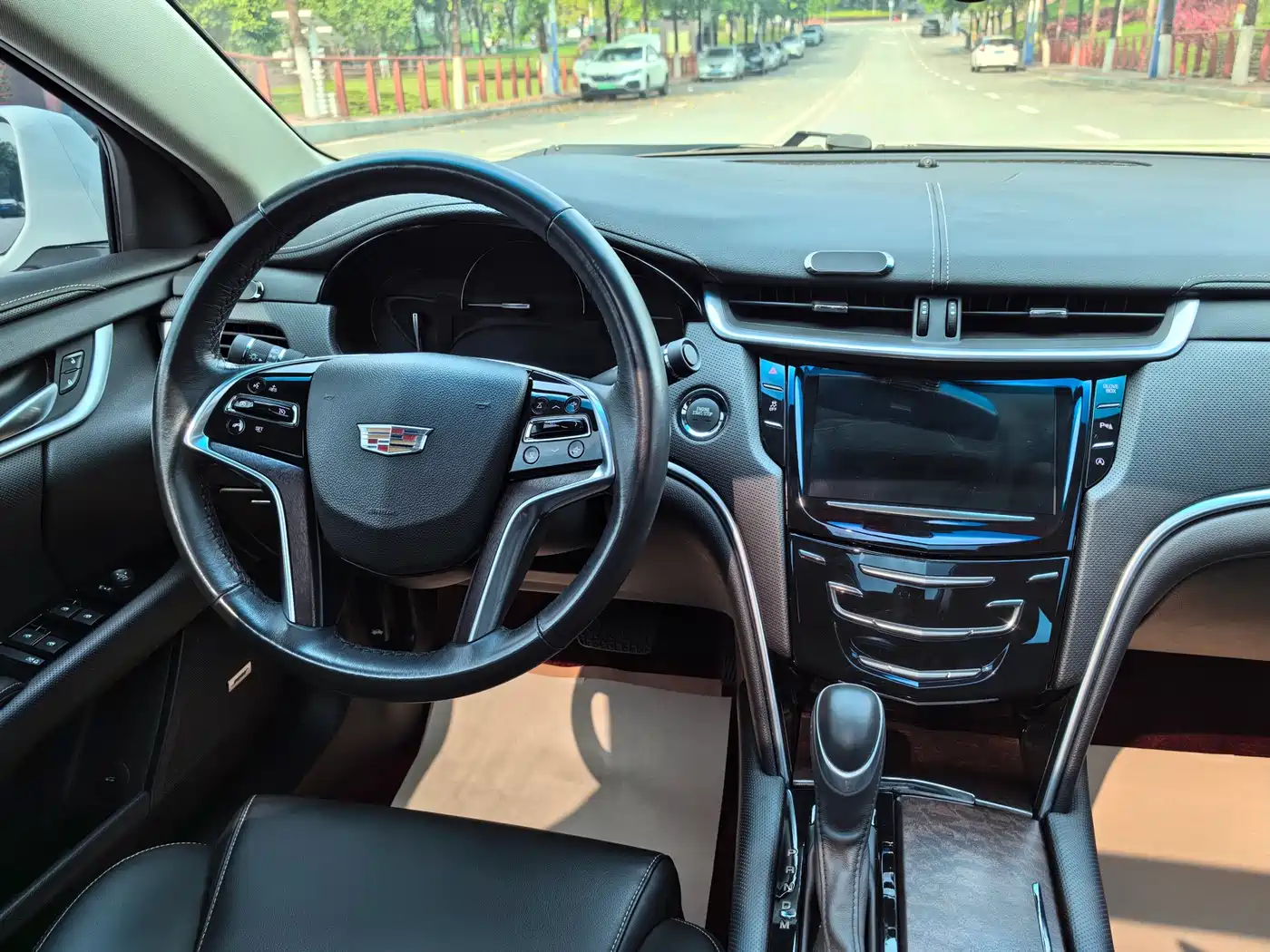 Cadillac XTS 2018 28T Technology фото 7
