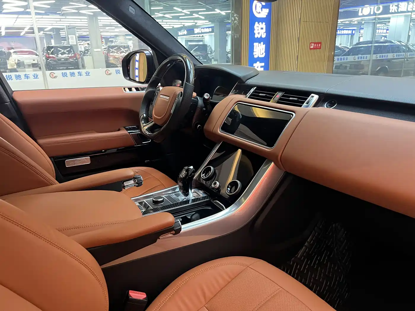 Land Rover Range Rover Sport PHEV 2018 Model P400e фото 8
