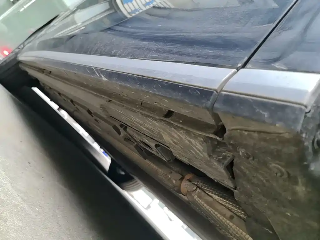 BYD Xia 2025 2025 DM-i 1.5T 180km Surpass Edition