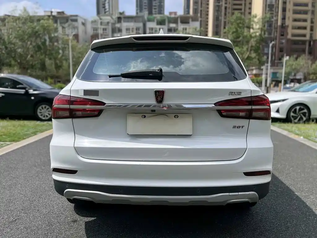 Фото 8 - Roewe RX5