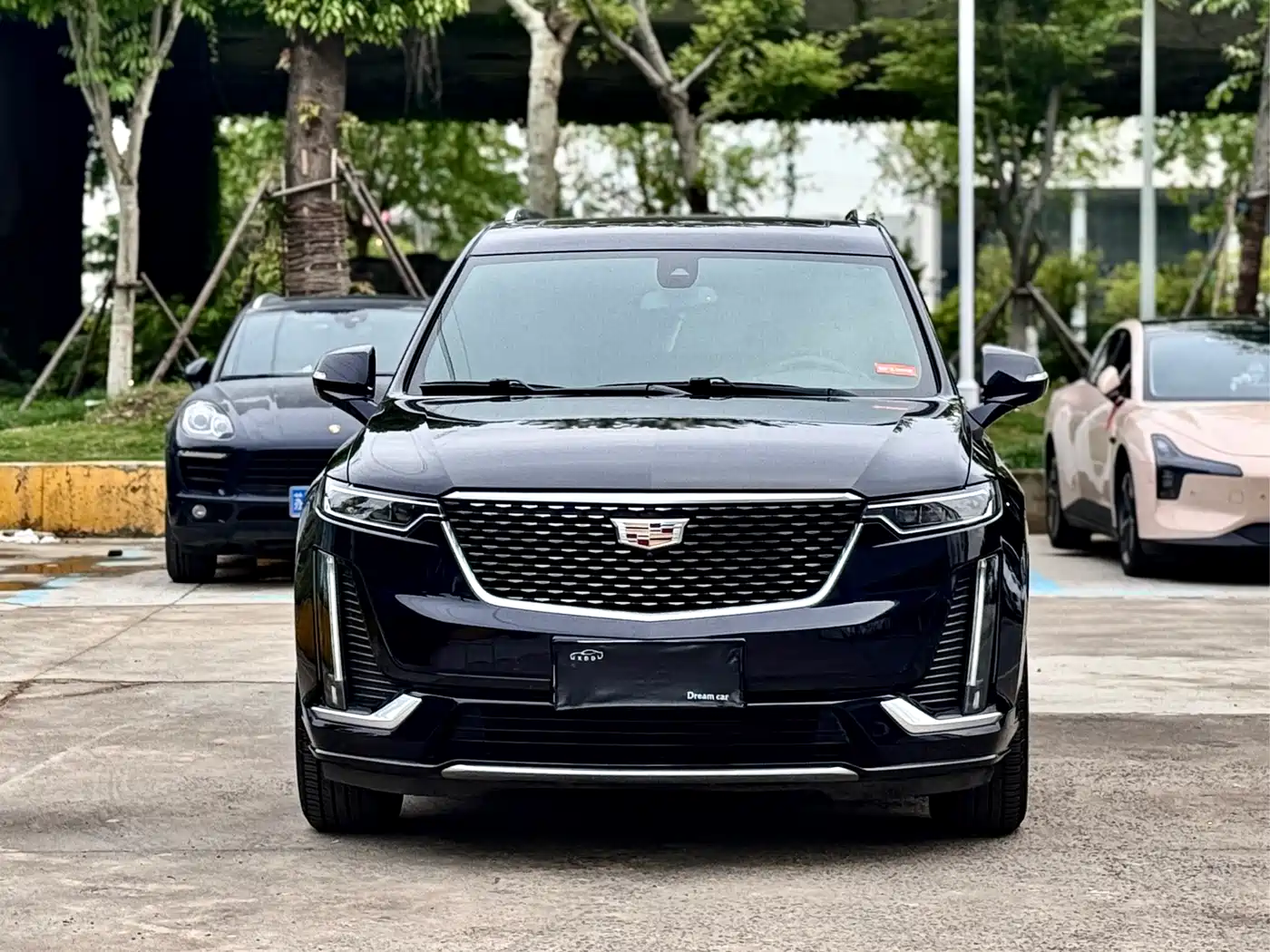 CADILLAC XT6