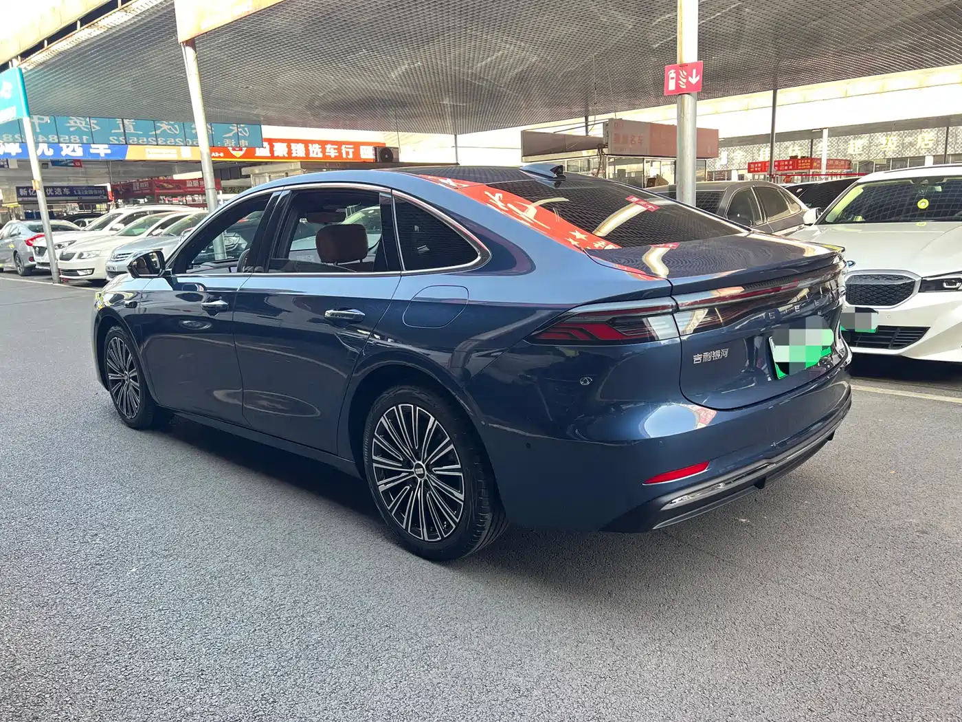 Geely Galaxy Galaxy A7 2025 EM-i фото 15