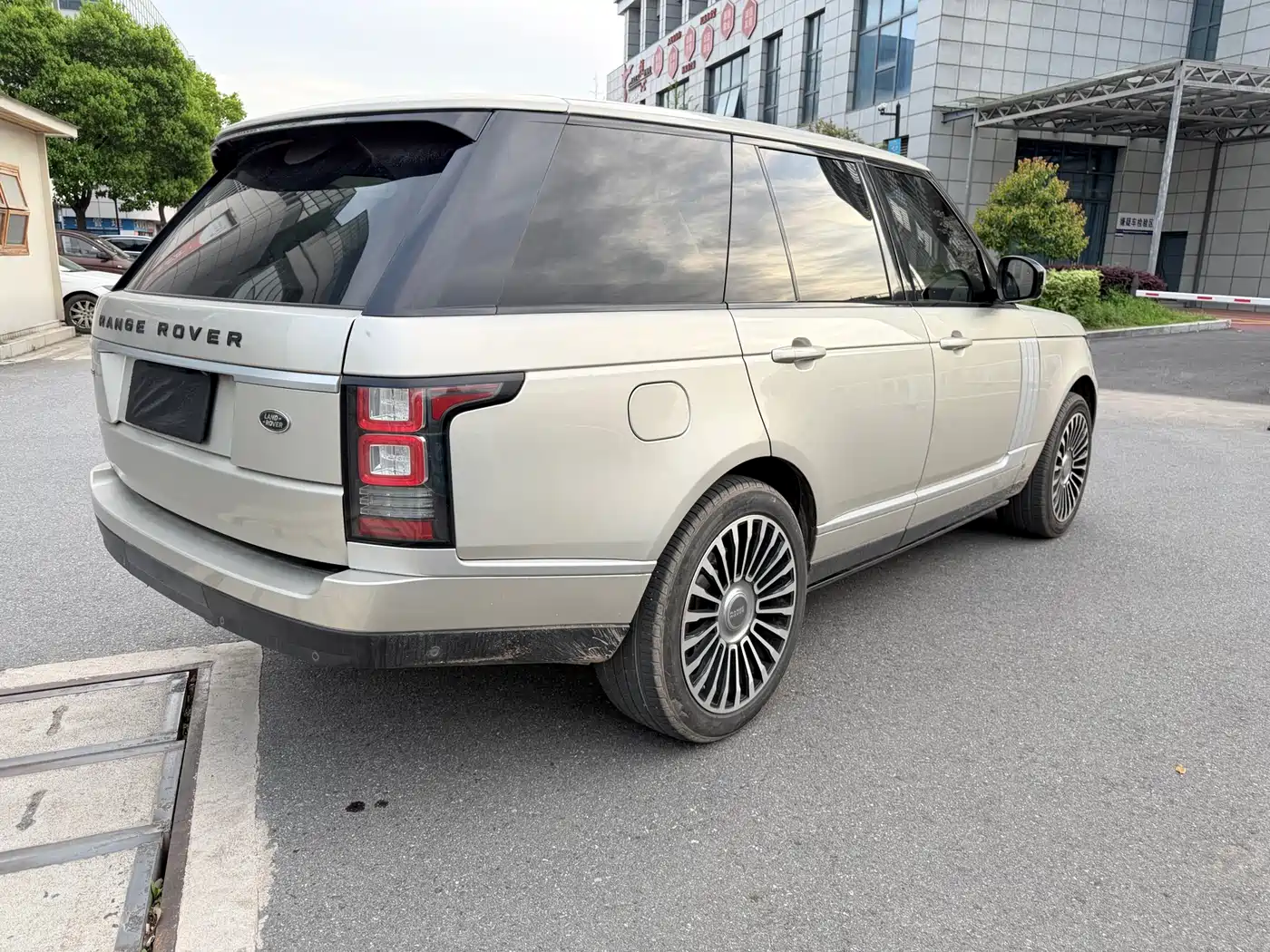 Land Rover Range Rover 2014 3.0 SC V6 Vogue фото 2