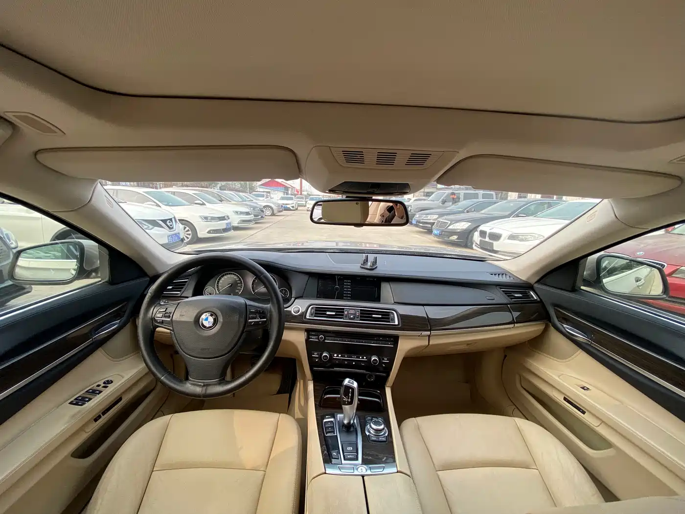 BMW 7 Series 2011 730Li Elegance фото 9