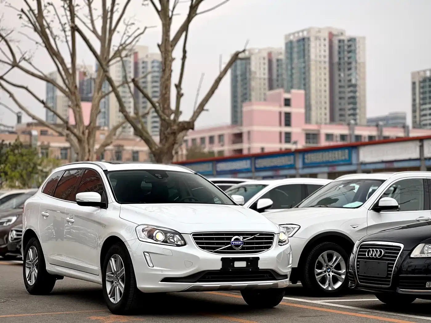 Фото 3 - Volvo XC60