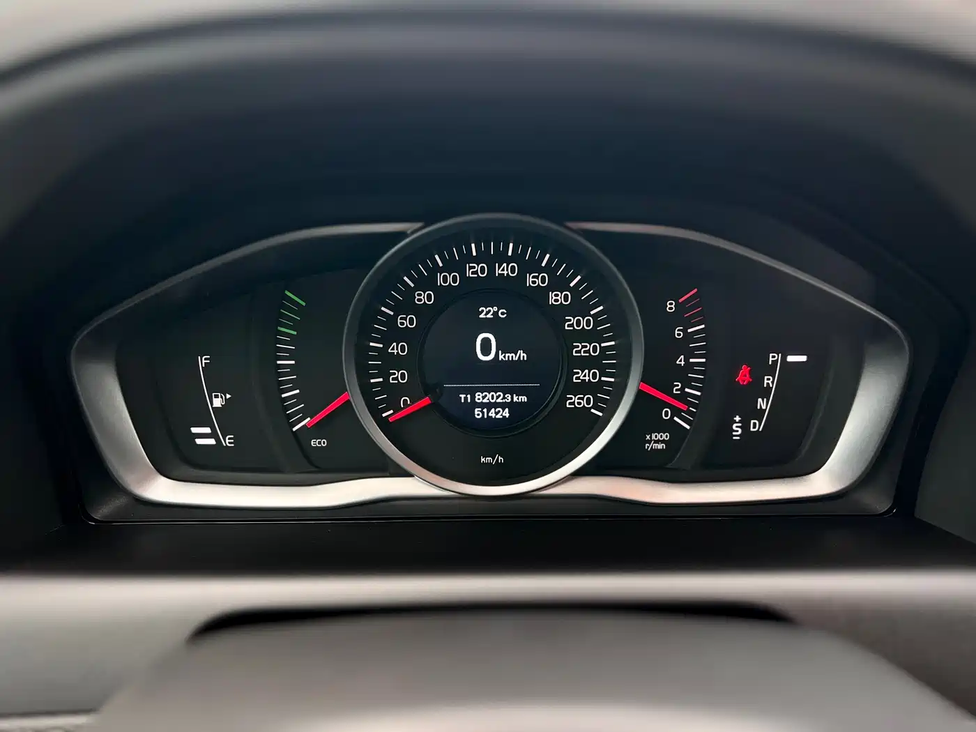 Фото 13 - Volvo XC60
